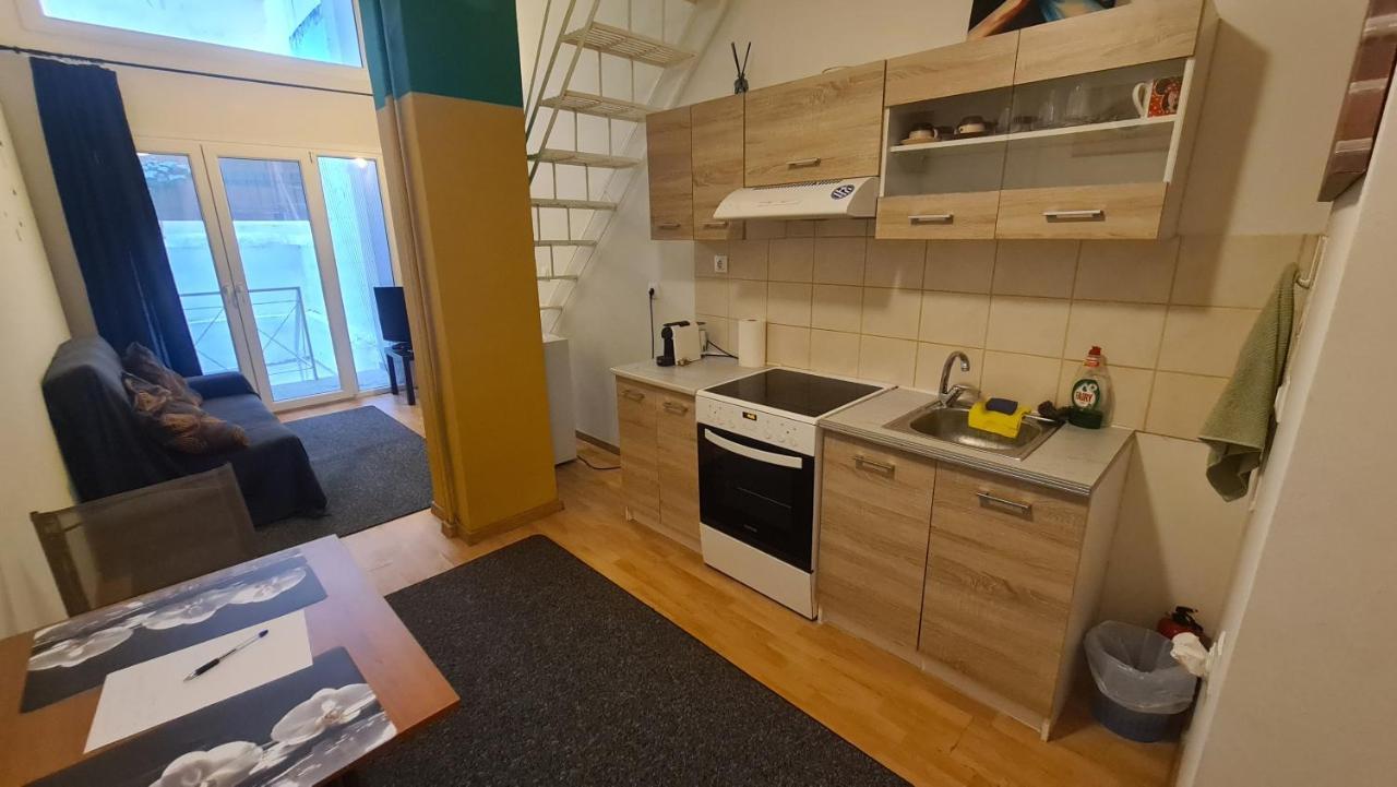 Cozy Mezonette Near City Center Athens Near Metro Station Apartment Luaran gambar